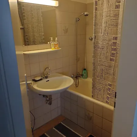 K3 Rg, Zentrale Lage, Schoene 2 Zimmer, Voll Ausgestattet! Apartmán *